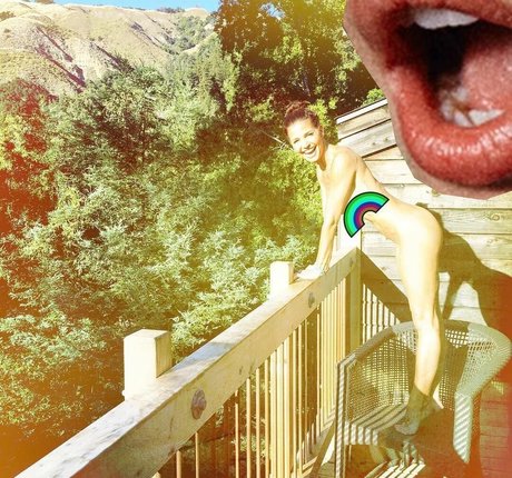 Charisma Carpenter kunst exklusive archiv