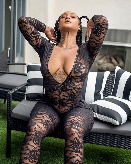 unterwürfige onlyfans nacktheit nette bilder