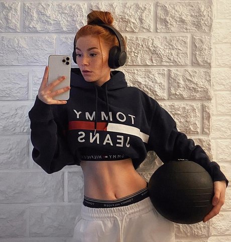 Larissa Opitz top akt galerie