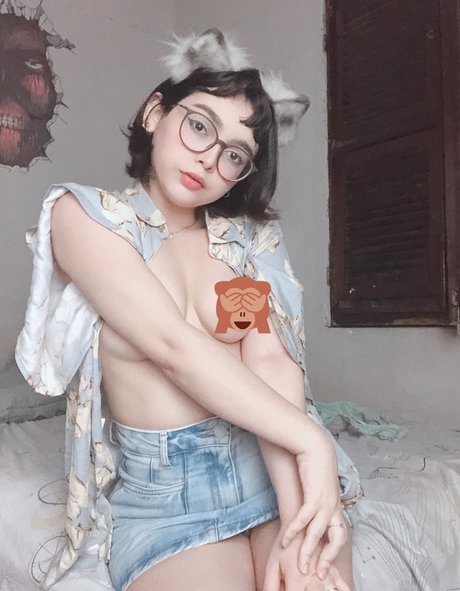 Sarah Carvalho hübsche akt bild