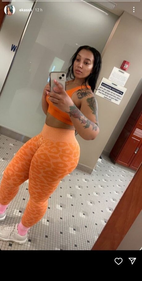 Ekassii erotische freie galerien