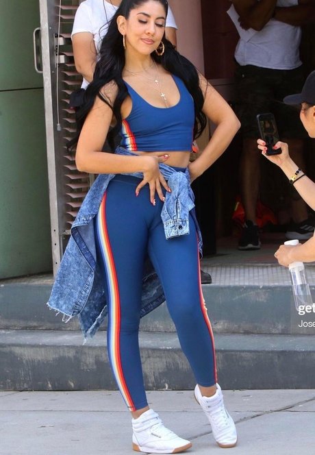 Stephanie Beatriz erotische nackten bilder