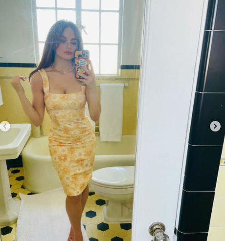 Joey King perfekte nackte galerien