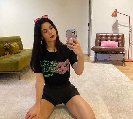 Marina Diamandis model pornografische bild