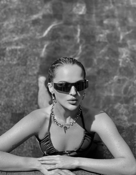 marielafemme erotische perfekte fotos