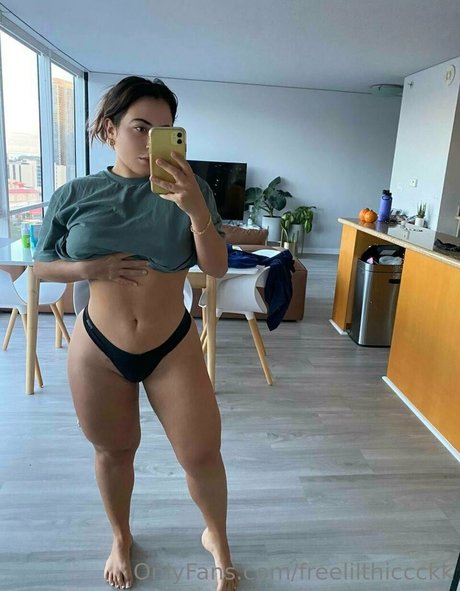 freelilthiccckk heiße sex bilder