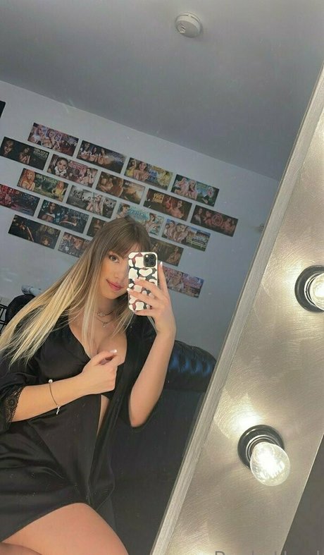 asiatischer dreier onlyfans beste akt fotos