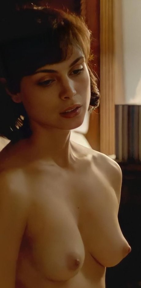 Morena Baccarin exklusive porno bilder
