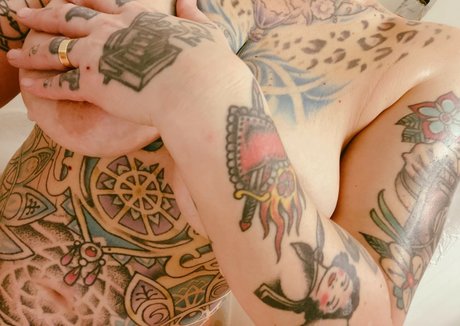 Danielle Colby perfekte erwachsene fotos