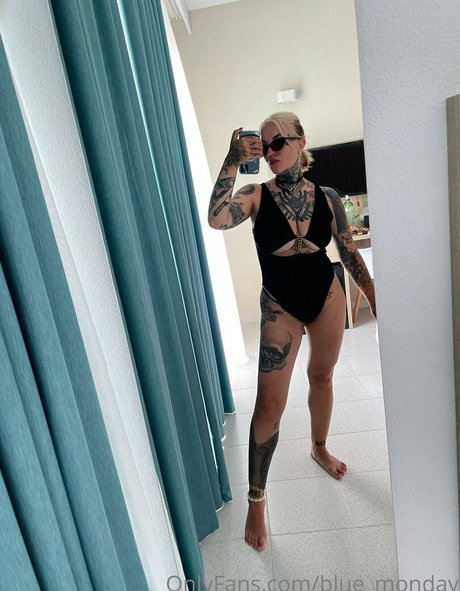 dünne ebenholz-onlyfans exklusive freie bild