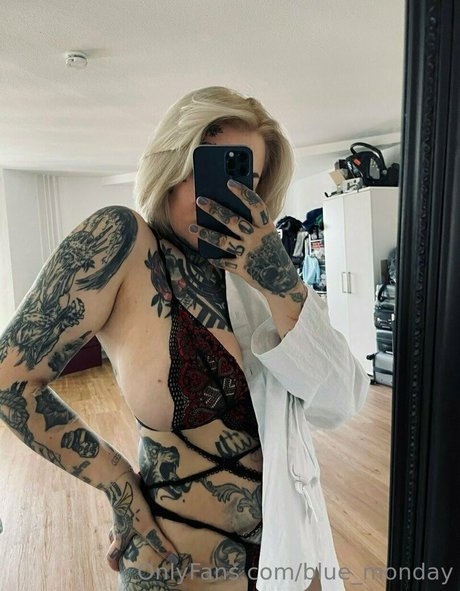 blue monday freie porno foto