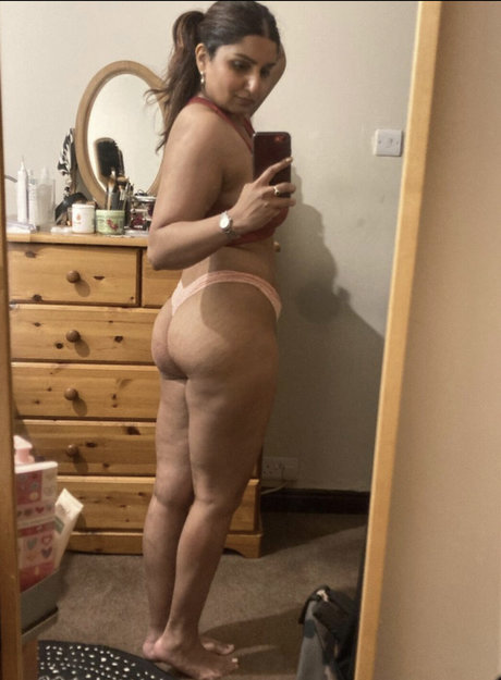 Gujubear perfekte nacktheit bilder