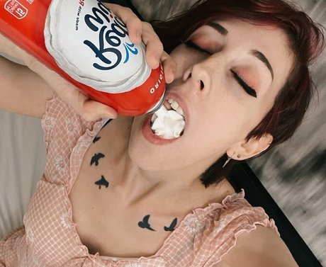 skullkitten top perfekte fotos