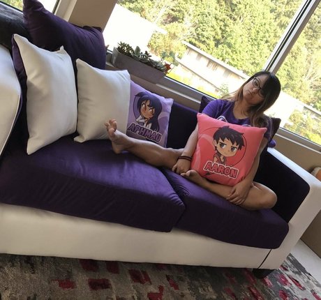 Aphmau erwachsene nackte bilder