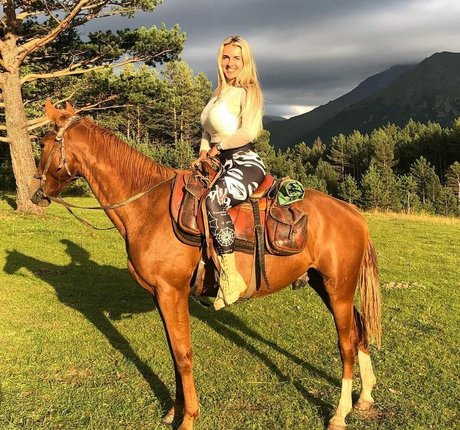 Oksana Mishyna heiße nette galerien