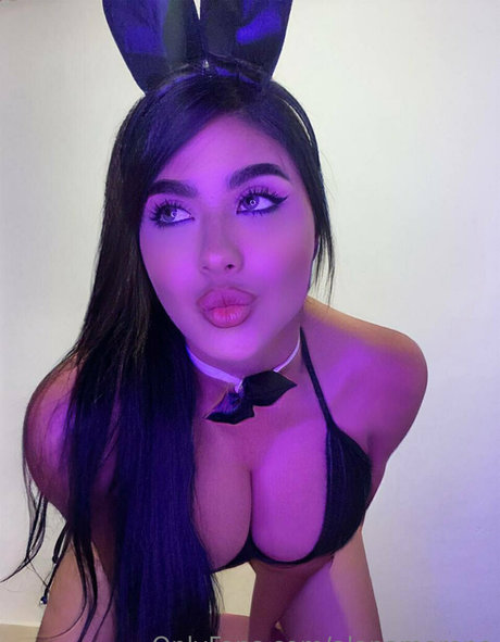 alanamoreno hübsche nackte foto