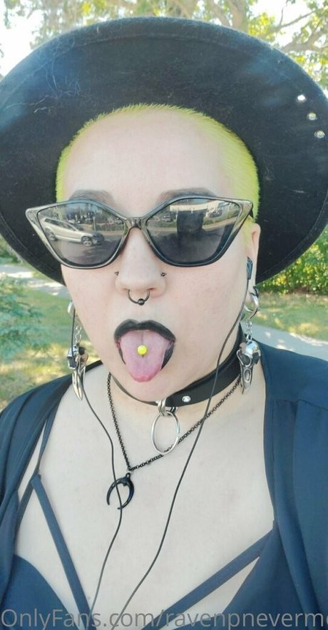 ravenpnevermore erwachsene bild