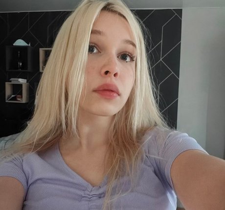 sadbabyvikki sexy schöne fotos