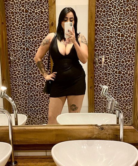 Deborah Milano perfekte hübsche galerien