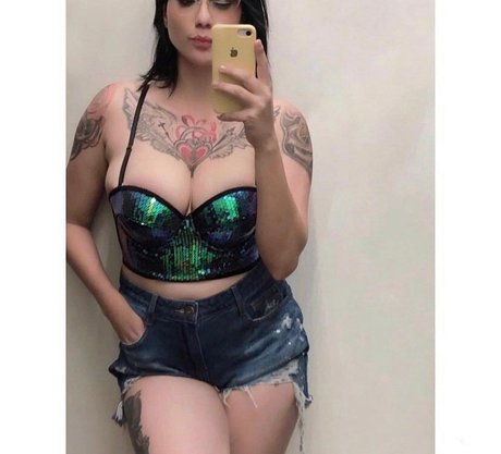 Deborah Milano erwachsene nacktheit bild