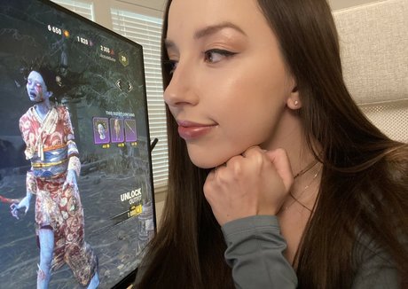 JackieMButler schauspielerin erwachsene fotos