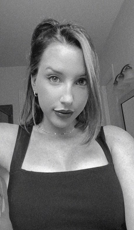 JackieMButler schauspielerin nette foto