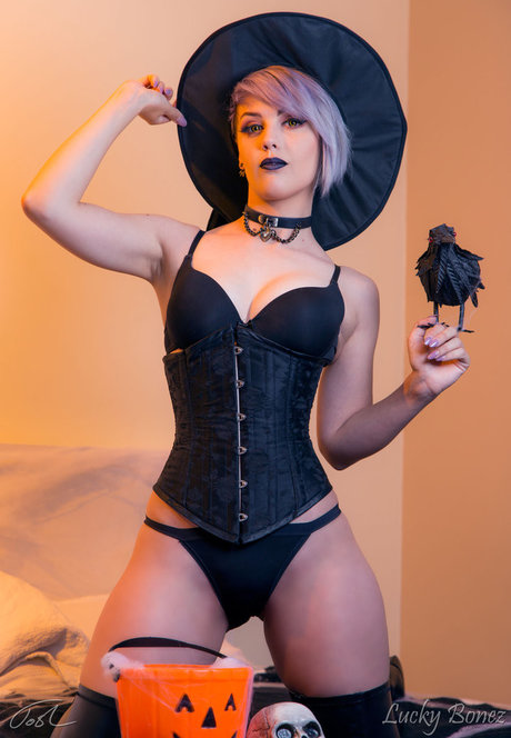 LuckyBonez erotische kostenlose galerien