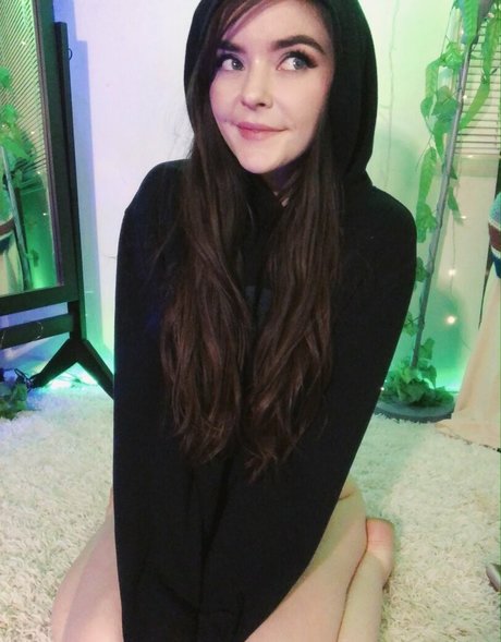 asiatische teenager-onlyfans kunst exklusive archiv