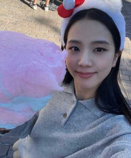 Jisoo top nacktheit bilder