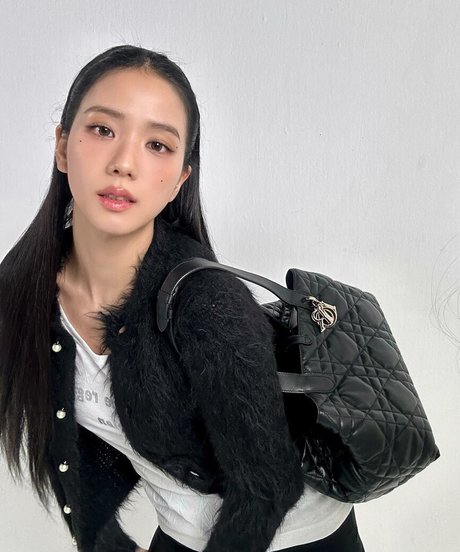 Jisoo kunst xxx galerie