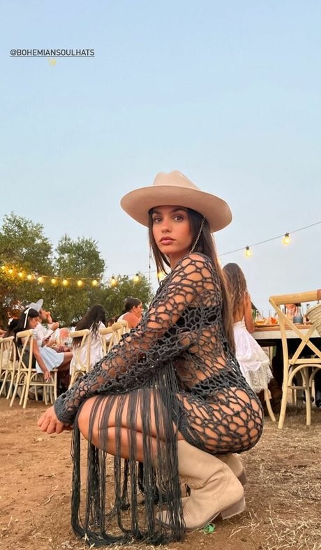 große titten brünette nur fans schöne nackte bilder