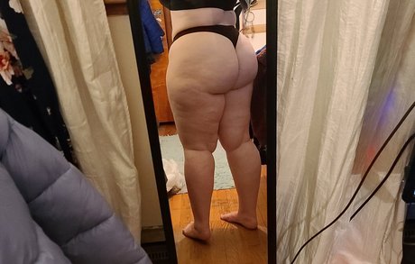 dünne blonde onlyfans perfekte nacktheit foto