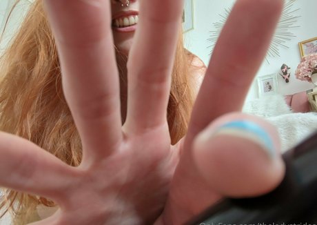 giantessgingerofficial xxx kunst fotos