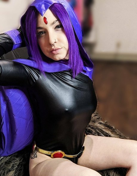 finaru model heiße bild