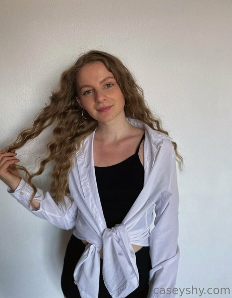 caseyshy nackt pornostar archiv