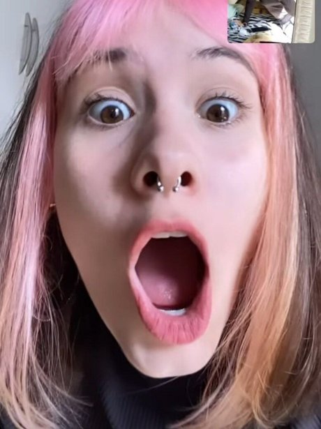 Juliakbarni erotische kunst bild