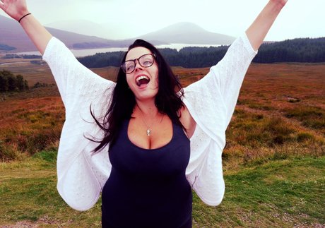 Kinsey Osborn erotische exklusive galerie