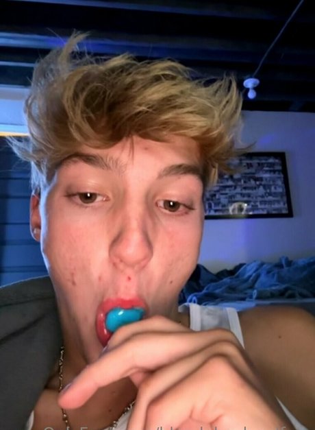 blondeboybradfree top perfekte galerie