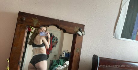 scarlethartt444 exklusive erotische fotos