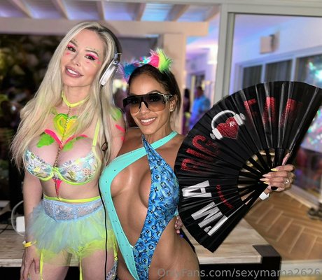 sexymama2626 exklusive nackt archiv