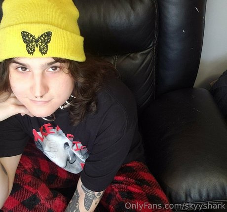 skyyshark exklusive nackten galerie