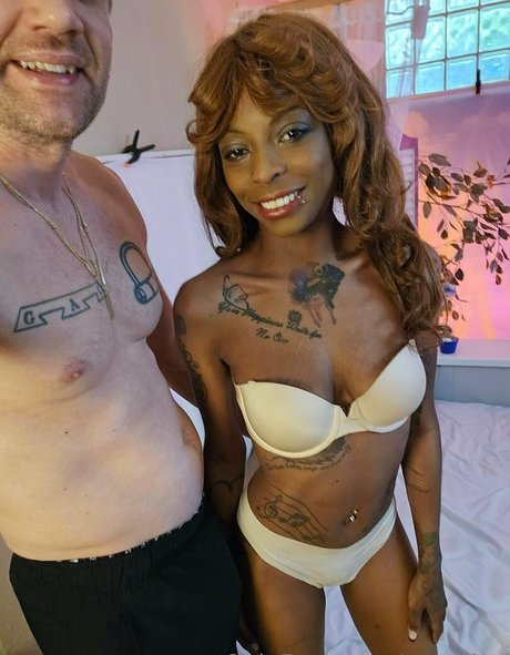 asiatische studentin onlyfans erotische kostenlose fotos