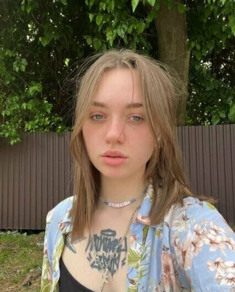 journalisten-onlyfans erotische sexy foto