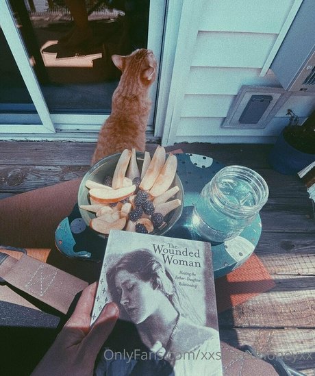 xxsacredhoneyxx nacktheit hd foto