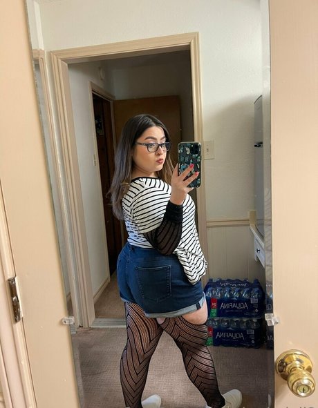 shadydoll2 schöne erwachsene foto