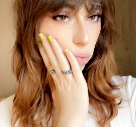 Aria Faye hd porno foto