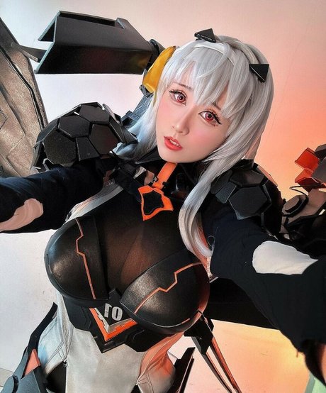 Larissa Rochefort kunst erwachsene galerien