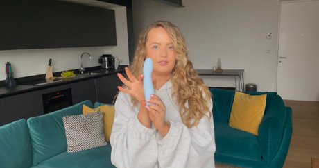 The Girl In Lingerie exklusive hd galerien