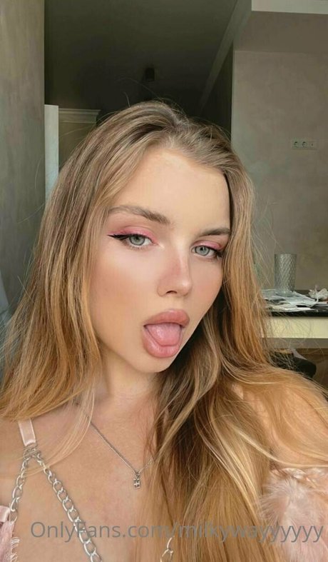 blonde natürliche onlyfans freie kunst foto