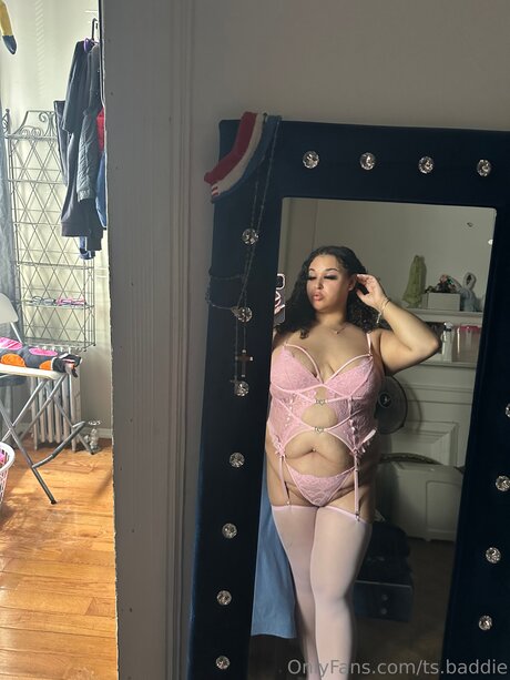 TS Baddie model erotische archiv